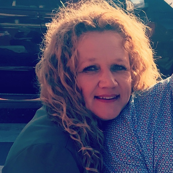 Meet your Posher, Robin - Picture 1 of 1